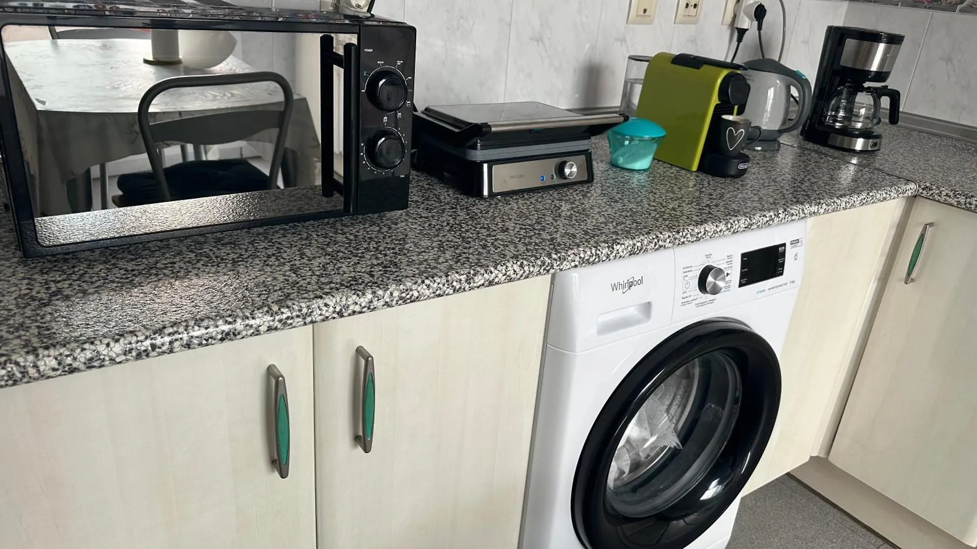 Almeria Centro Habitacion Privada En Apartamento Compartido
