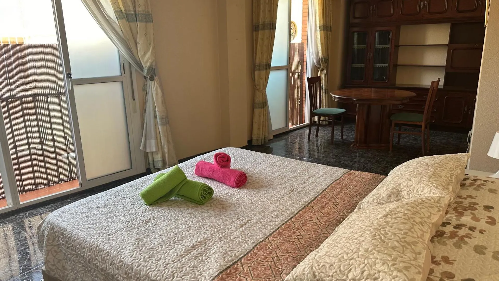 Almeria Centro Habitacion Privada En Apartamento Compartido 0*,