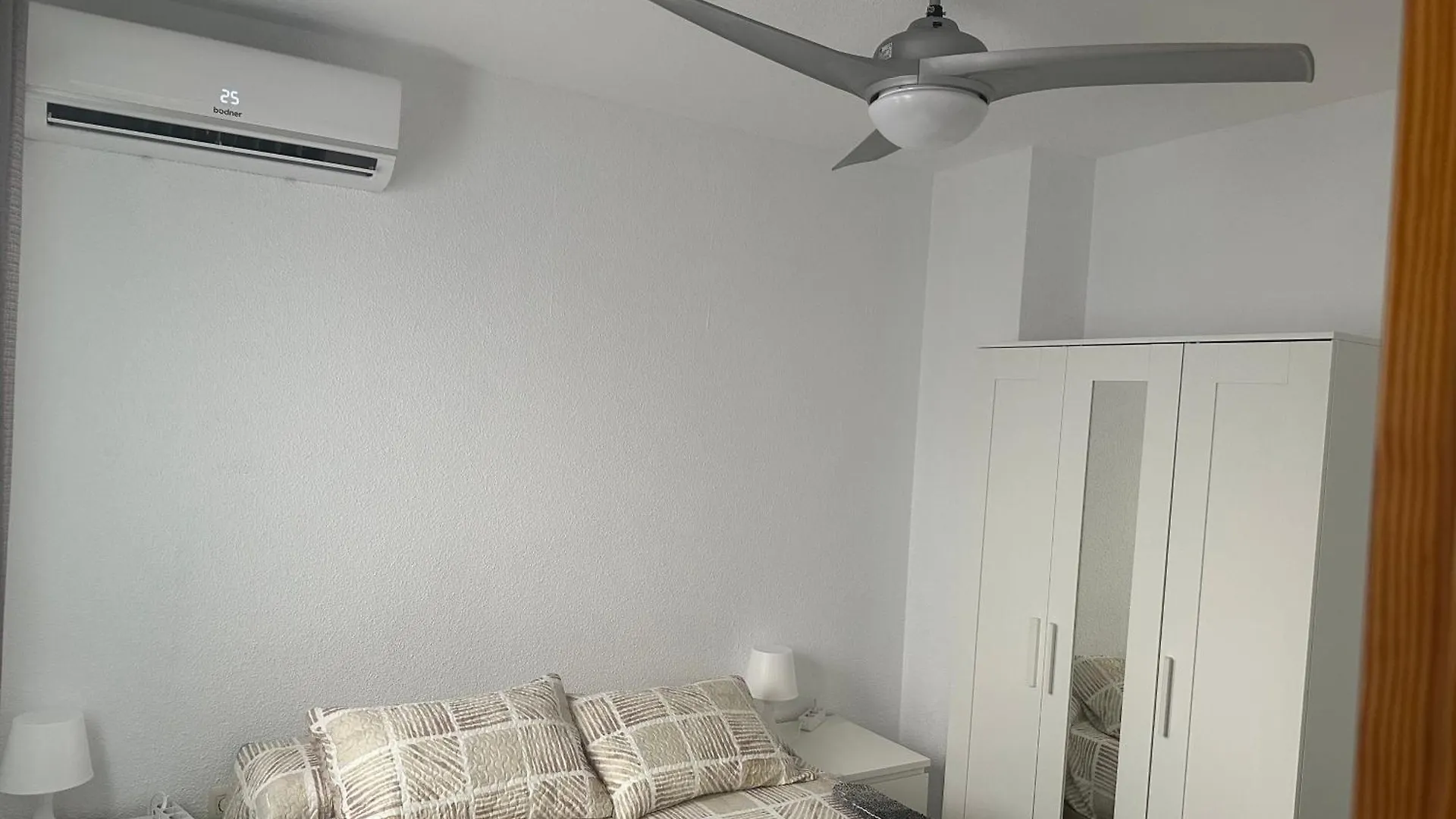 Almeria Centro Habitacion Privada En Apartamento Compartido ספרד