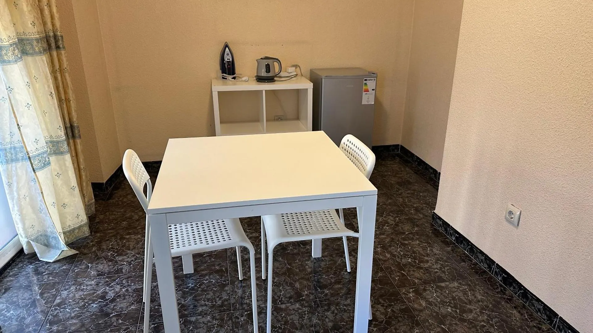 Almeria Centro Habitacion Privada En Apartamento Compartido ספרד
