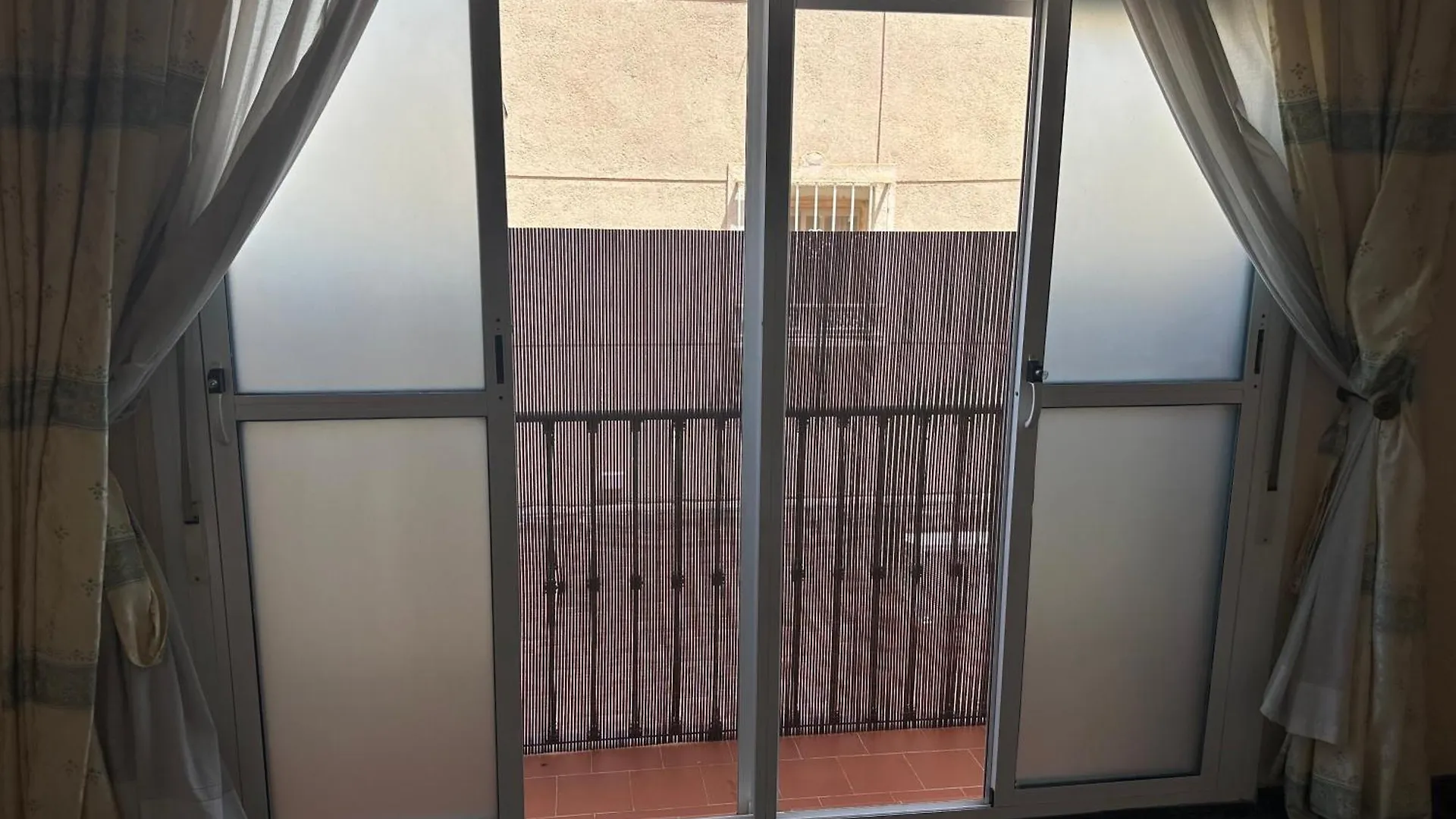 Almeria Centro Habitacion Privada En Apartamento Compartido