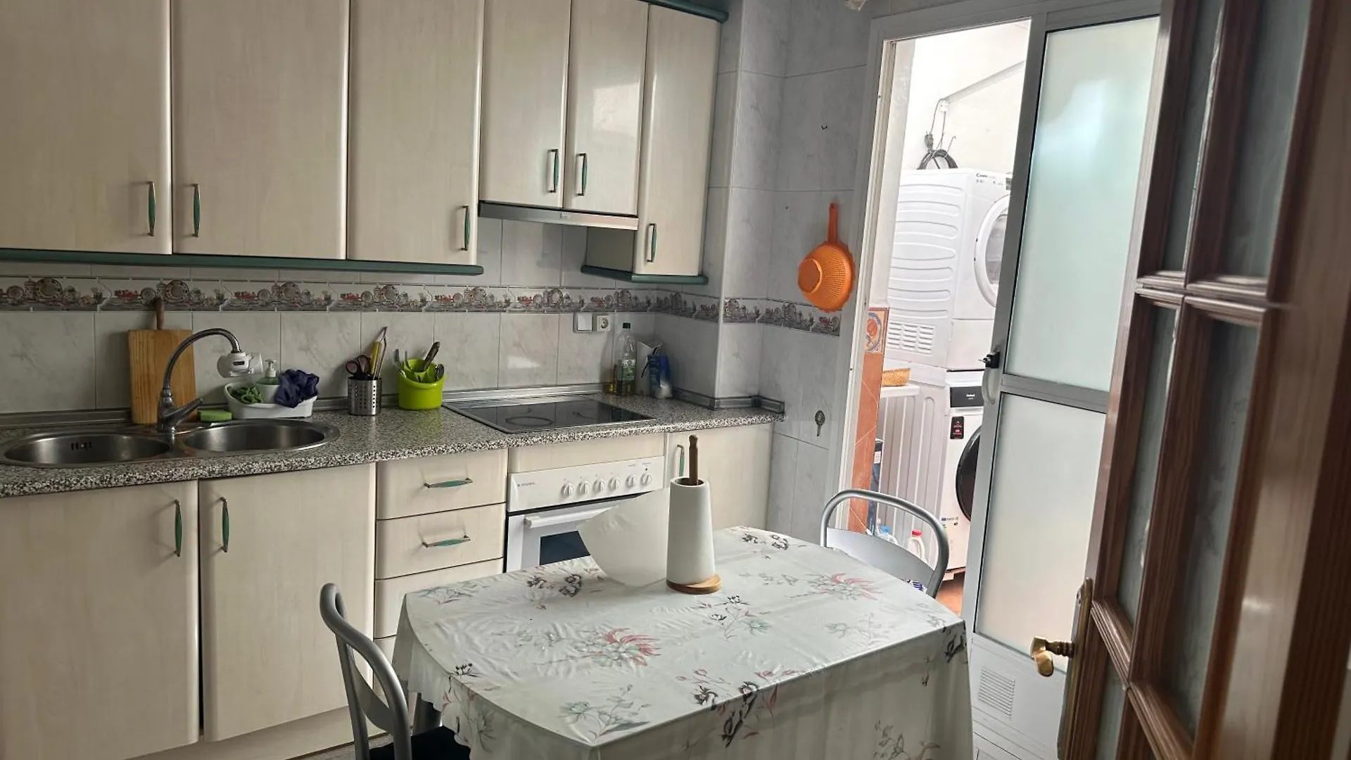 Almeria Centro Habitacion Privada En Apartamento Compartido Privat bolig